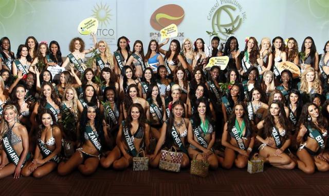 Miss Tierra España, Zaira Bas (dcha, primera fila) posa junto al resto de candidatas a Miss Tierra 2014 en Manila (Filipinas) hoy, lunes 10 de noviembre de 2014. Un total de 86 mujeres de todo el mundo compiten en Manila para llevarse el título el próximo 30 de noviembre. EFE/Ritchie B. Tongo