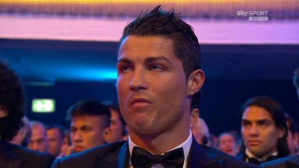 Esta fue la cara de CR7 al escuchar que Messi ganaba su cuarto Balón de Oro  (FOTO)