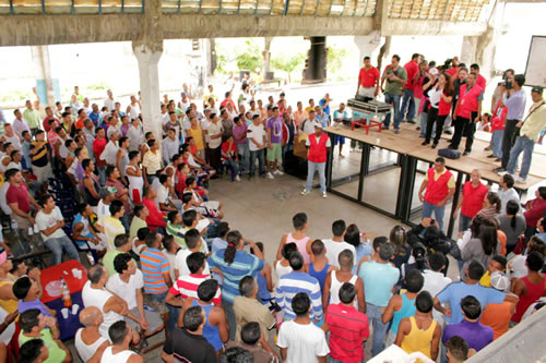 500 mujeres autosecuestradas en cárcel de Guanare, reportan heridos