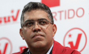 Jaua: Situación de Chávez es compleja pero sigue batallando por su vida