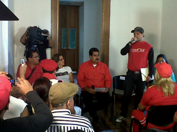 Maduro: La cánula traqueal no le impide a Chávez que nos comunique sus orientaciones