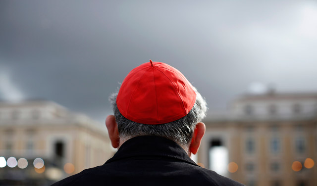 Los cardenales visten de rojo, el color de “la sangre derramada de Cristo”