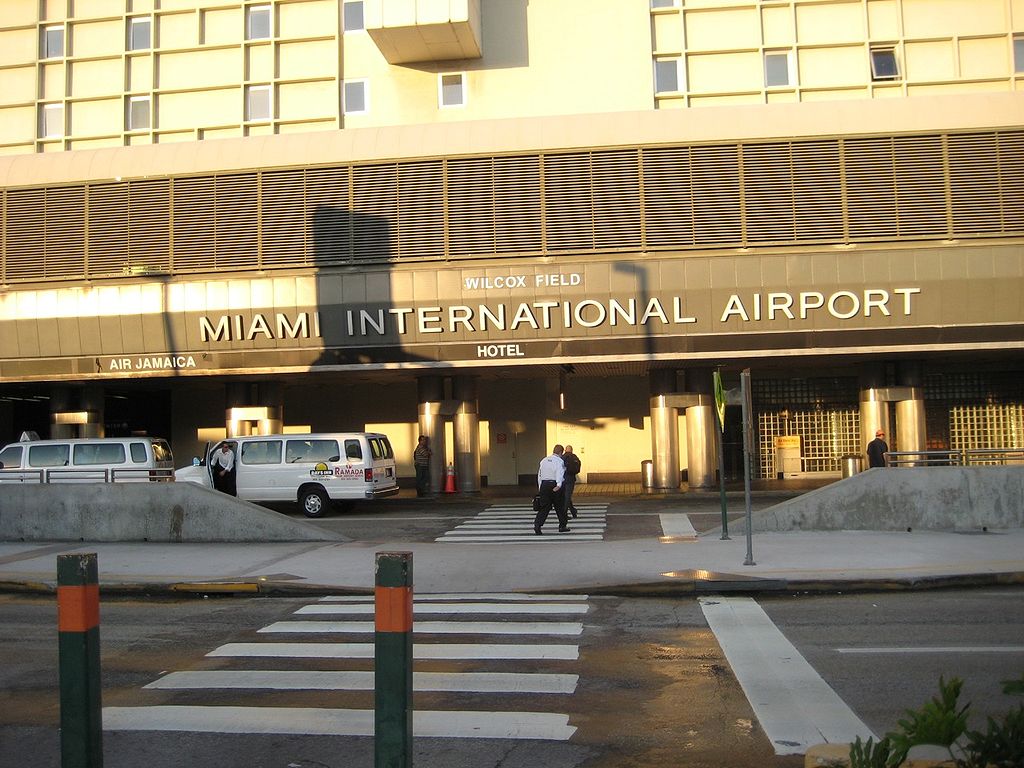 Aeropuerto de Miami espera más de 550 mil pasajeros para el 4 de julio