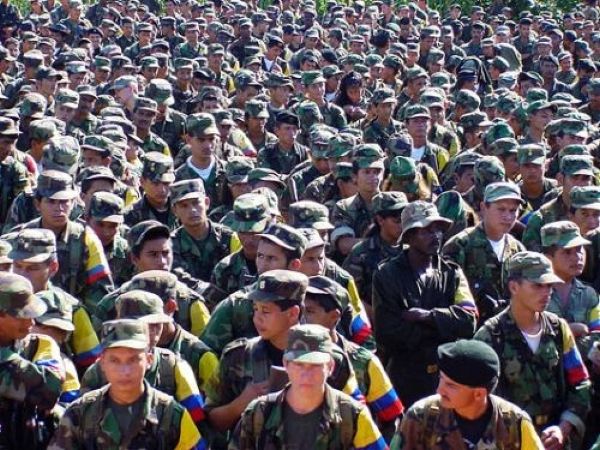 Congreso colombiano advierte que acuerdo con las Farc debe firmarse en julio