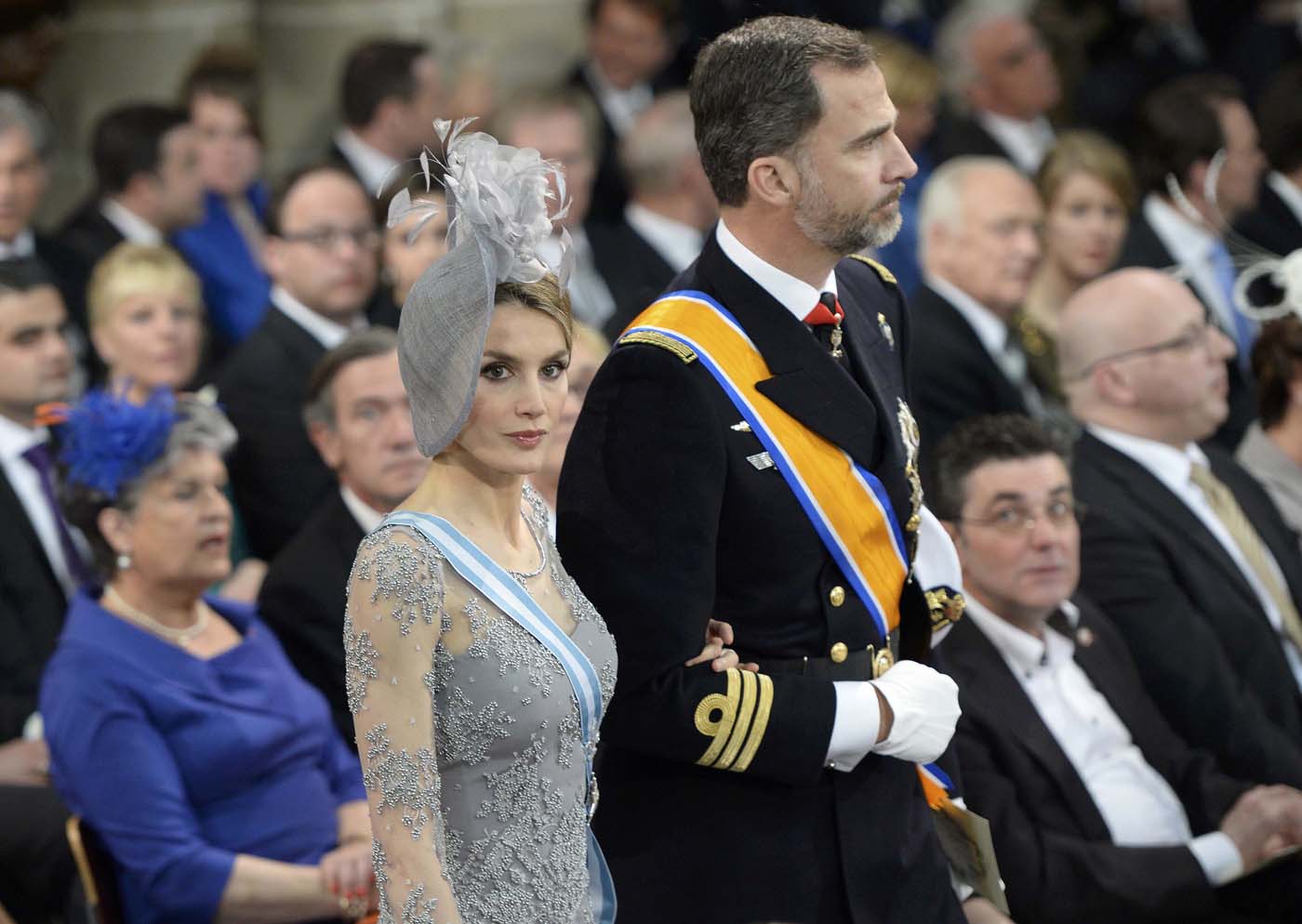 La princesa Letizia resplandeciente en la investidura de Guillermo-Alejandro (Fotos)