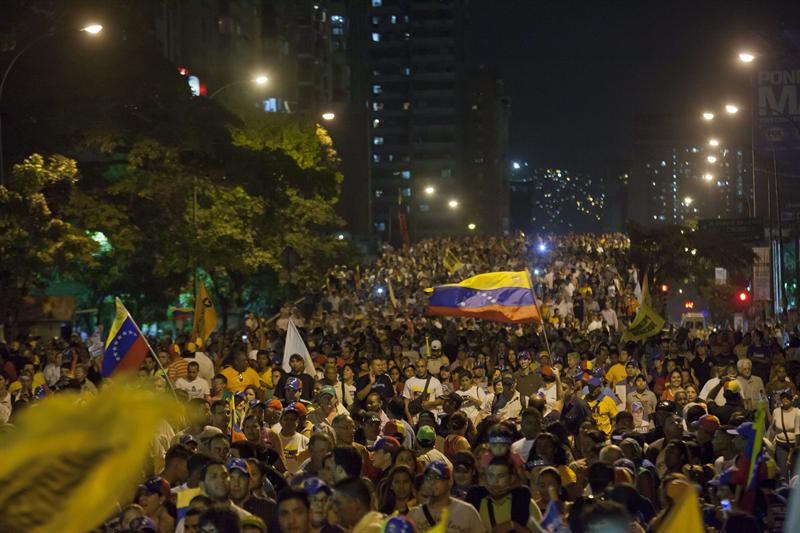 Exigen respeto a la libertad de expresión en campaña del 14A