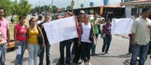 Protestan en Maracay por constantes apagones