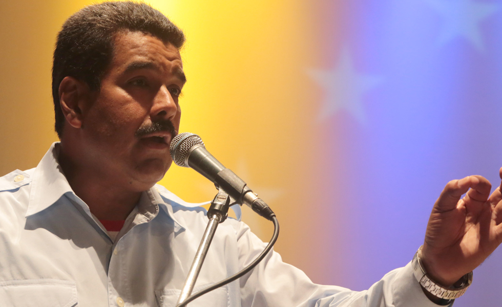 Maduro  instó  a Capriles a “aceptar” su derrota electoral