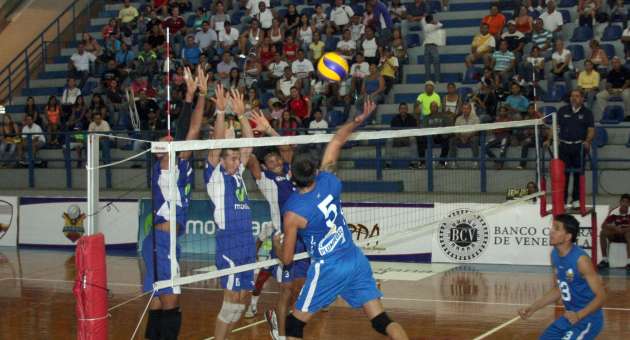 Guarico y Distrito Capital se miden en el voleibol masculino, XIX Juegos Nacionales Juveniles 2013