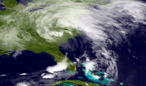 La tormenta “Andrea” acelera su avance hacia el noreste de EEUU