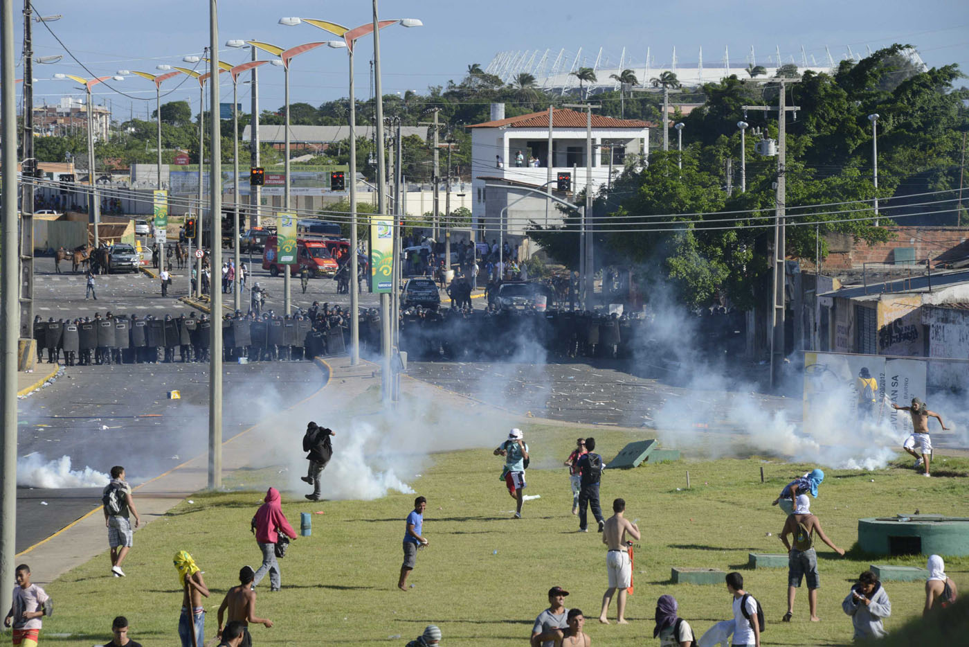 Más de 1,25 millones de manifestantes en Brasil; Rousseff convoca reunión de emergencia