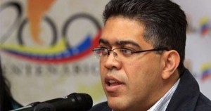 Elías Jaua dejó “consignada” una denuncia contra Capriles en la ONU