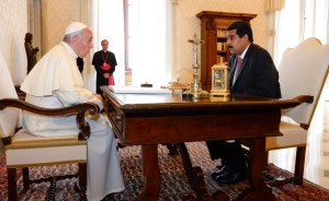 El Papa le dice a Maduro que incumplió acuerdos, según carta filtrada a diario