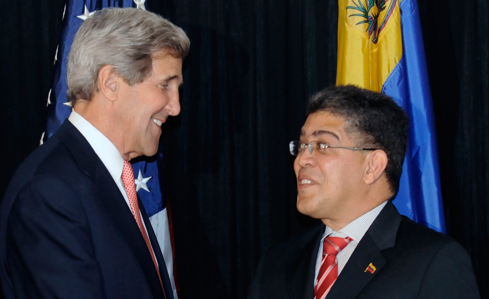Maduro pide a Obama que Kerry se reúna con Jaua (a Elías le encanta esto + FOTO)