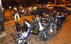 Prohíben a motorizados circular de noche en Portuguesa