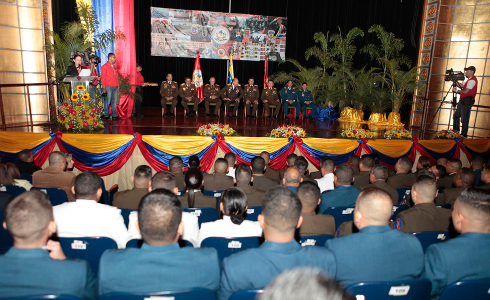 Acto de ascensos militares se podría realizar este sábado