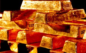Hallan 10 lingotes de oro en un cubo de basura de un aeropuerto de Bangladés