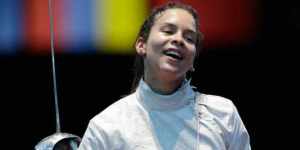 La exministra Alejandra Benítez clasificó en esgrima para los Juegos Olímpicos Río 2016