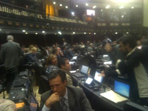 Así está la Asamblea Nacional en este momento (FOTO)