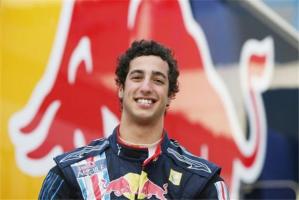 Daniel Ricciardo sustituirá a Mark Webber en Red Bull en 2014