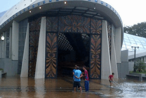 Catedral Metropolitana de Barquisimeto inundada tras lluvias (Foto)