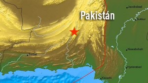 Al menos 33 muertos en fuerte terremoto en Pakistán (Fotos)