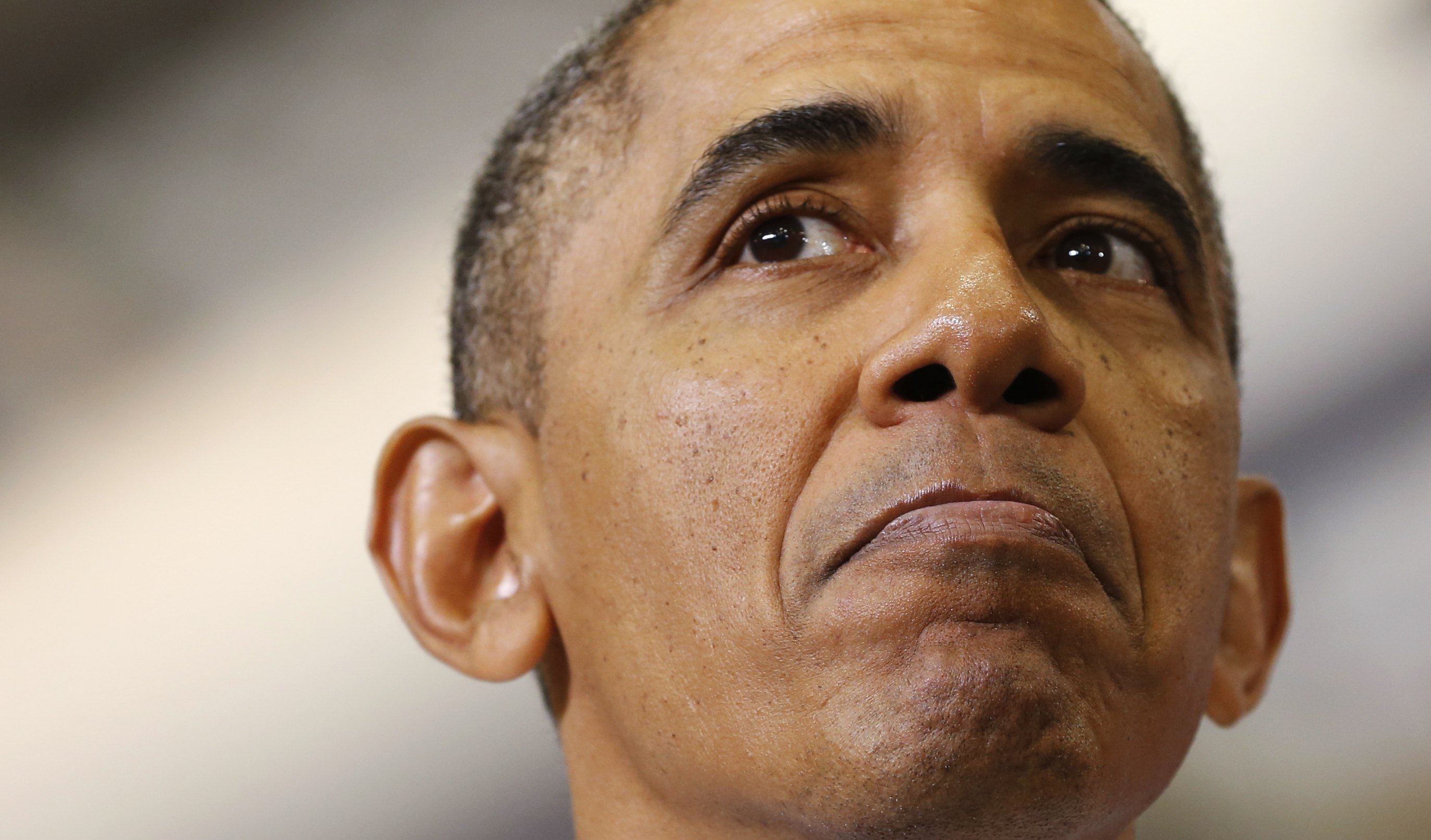 Obama promulgó ley que pone fin a cierre del gobierno elevando techo de la deuda