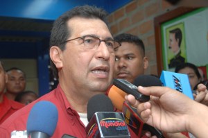 Adán Chávez: Pequeños grupos de la oposición han intentado sabotear el simulacro