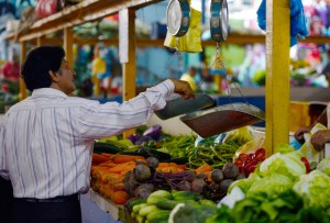 Compra de alimentos en Venezuela se convierte en una odisea