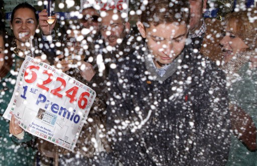 El Gordo de Navidad repartió más de 2.000 millones de euros en España
