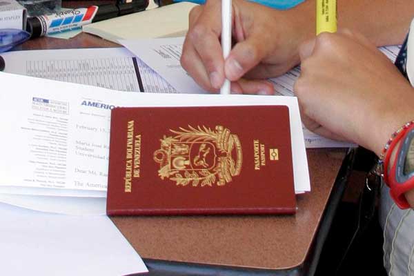 Renovación y expedición de pasaporte ahora cuesta 749 bolívares