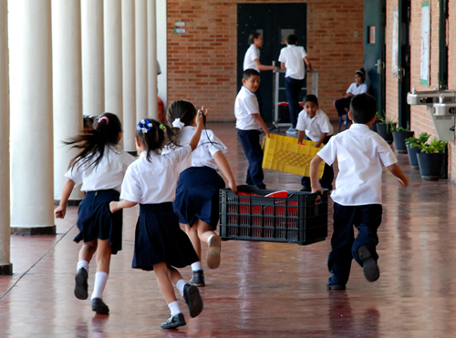 Restablecen clases en liceo tras dos días sin agua