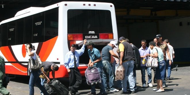 Terminal La Bandera se prepara para regreso de temporadistas este lunes