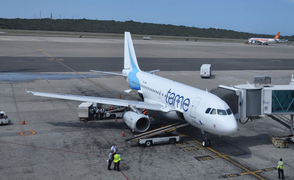 Aerolínea ecuatoriana reanuda vuelos hacia Venezuela