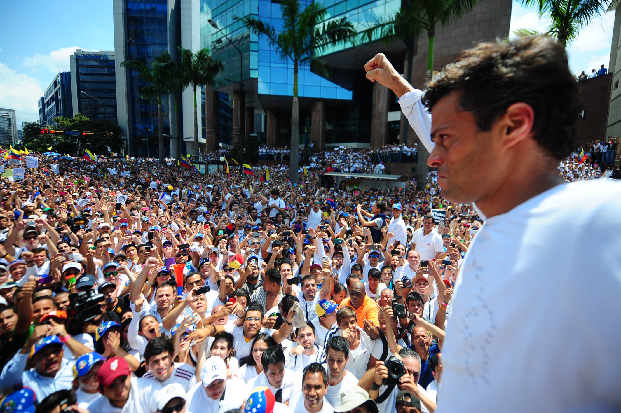 A puño y letra Leopoldo López envía este mensaje a los venezolanos (Fotos)
