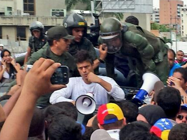Leopoldo López sostiene que un “diálogo teatral” le da piso a Maduro