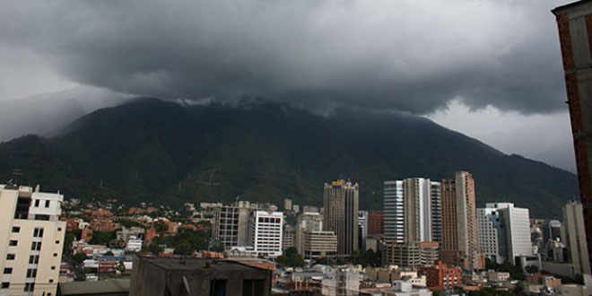 Cielos parcialmente nublados en la Gran Caracas