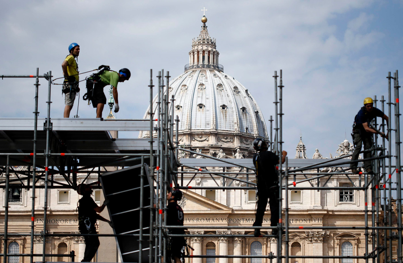 El Vaticano prepara canonizaciones de Juan Pablo II y Juan XXIII (Fotos)