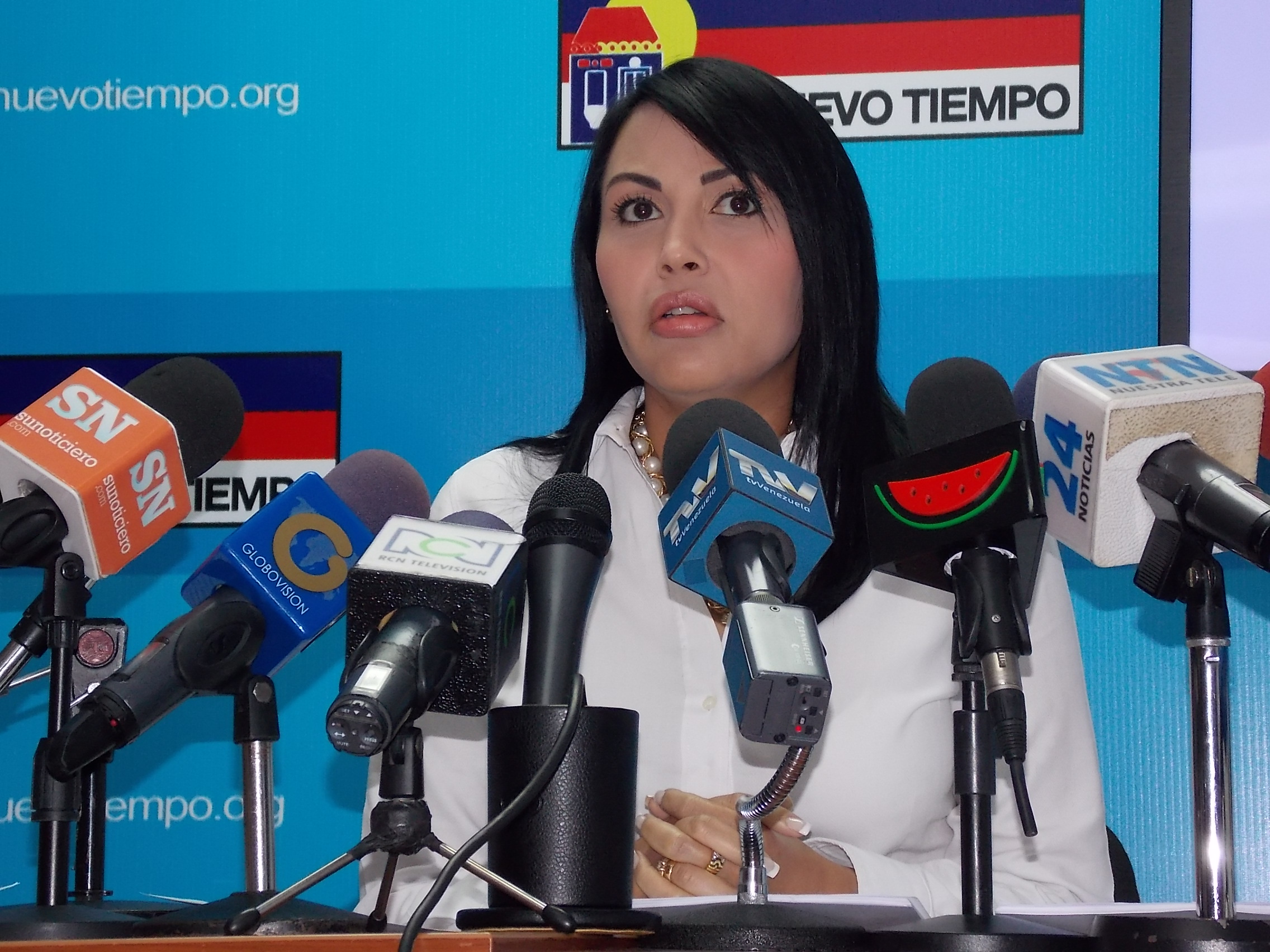 Delsa Solórzano le responde a Rodríguez Torres: Su informante es un pirata