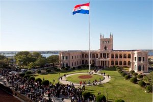 El palacio de gobierno paraguayo fue atacado por termitas