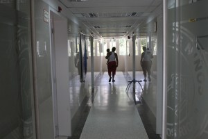 Hospital JM de los Ríos redujo 25% la atención a pacientes debido a la crisis