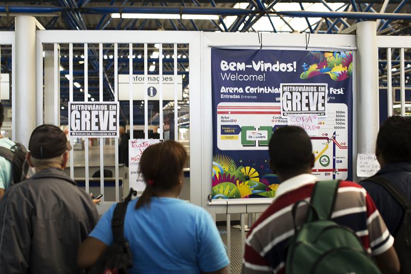 Metro de Sao Paulo amenaza con paralizar el Mundial