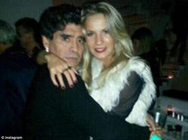 FOTOS: Esta mamacita es la nueva novia de Maradona: “De nada por tus regalos”, saludos desde Venezuela