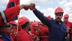 El Nuevo Herald: Venezuela remata joyas de la corona para evitar el default