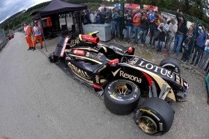 Pastor Maldonado se estrelló en la P2 del GP de Bélgica (Foto)