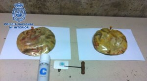 Detienen a venezolana en Madrid con 1,7 kilos de cocaína en prótesis mamarias (Fotos)