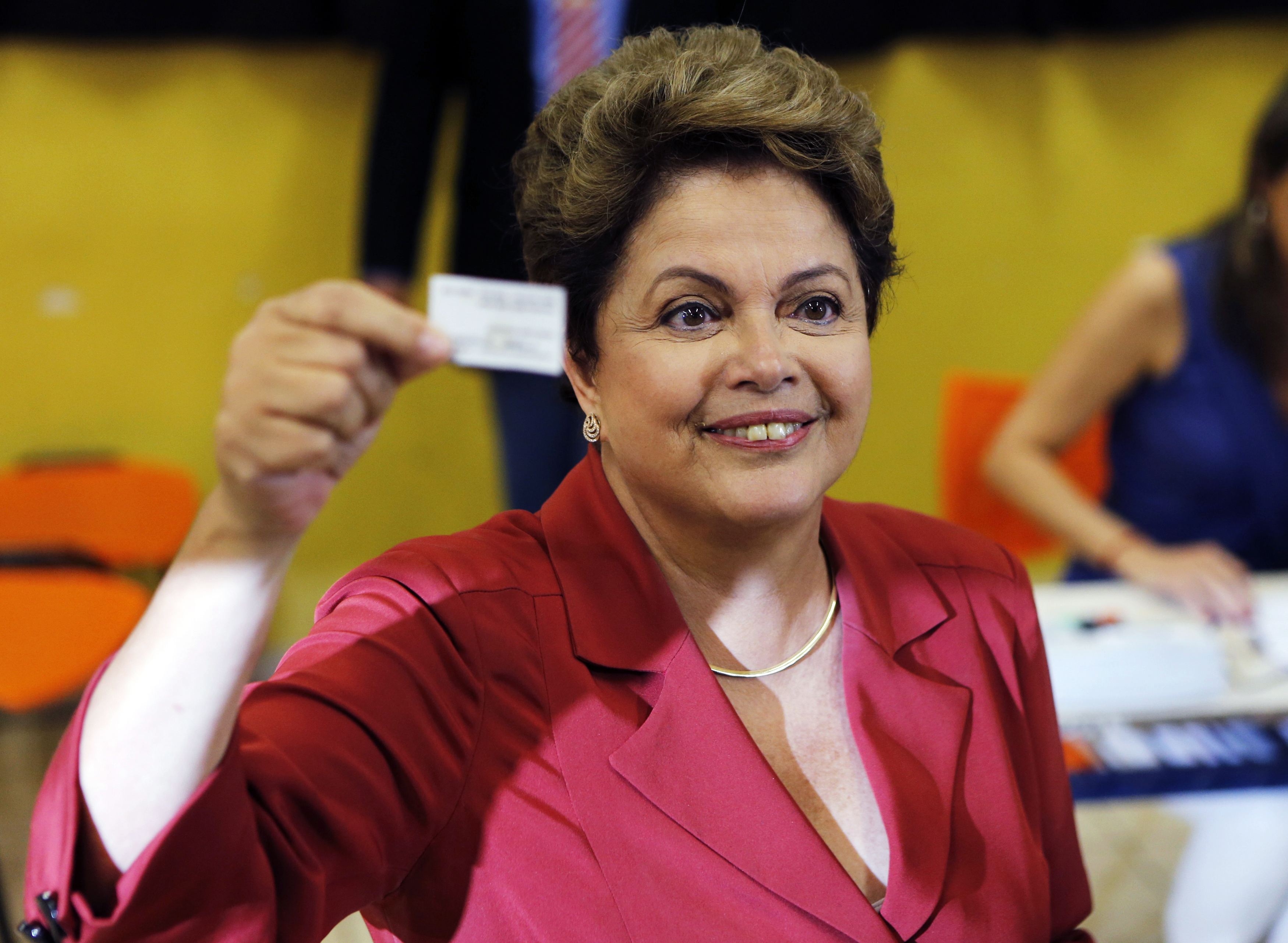 Dilma celebra su triunfo con este tuit (Foto)