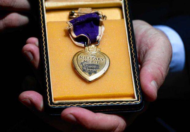 Devolverán medalla a familia de soldado muerto