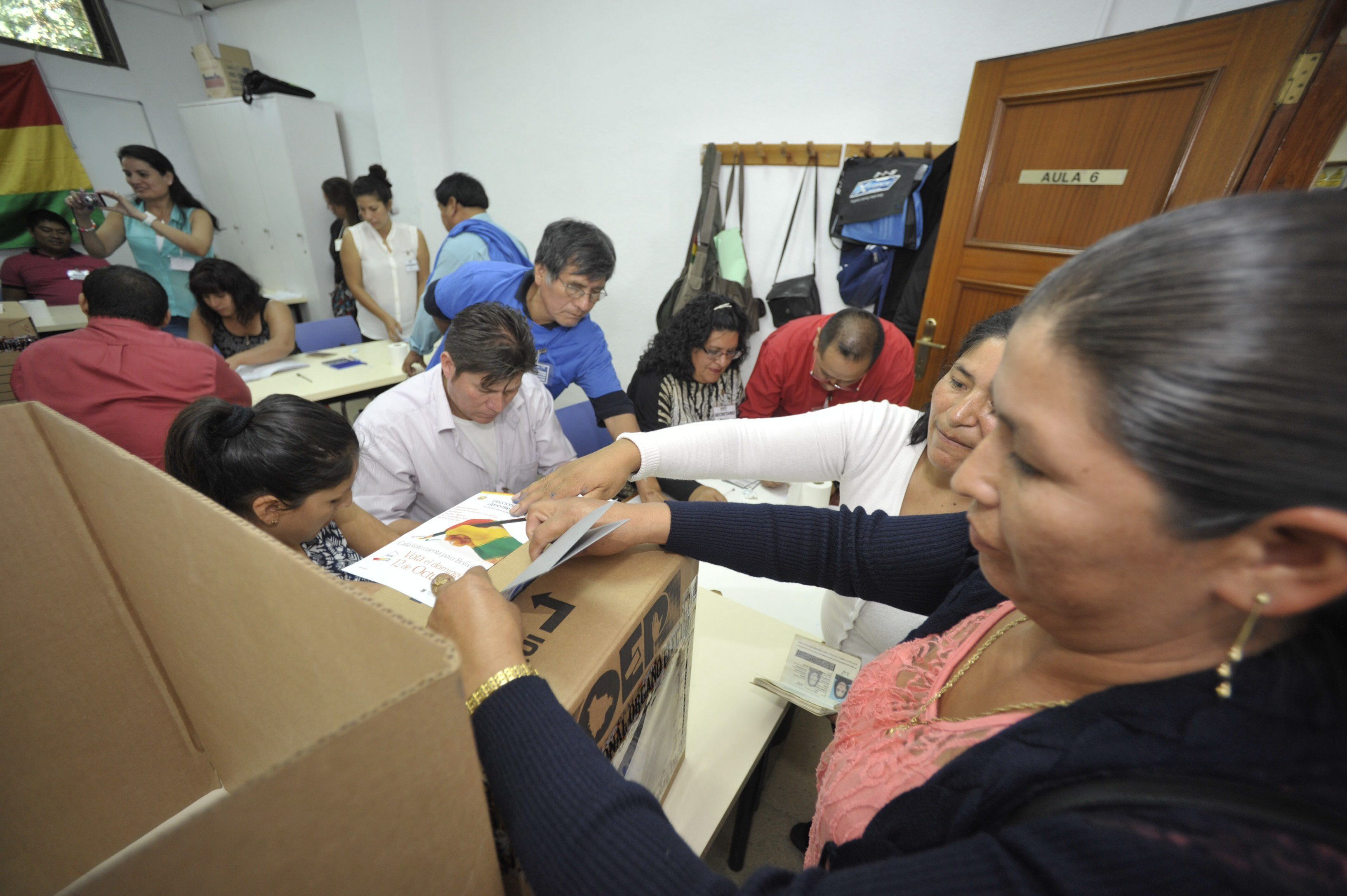 Observadores consideran oportuno prescindir del conteo preliminar en Bolivia