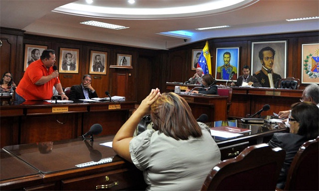 En el Consejo Legislativo de Lara diputados se subieron la dieta a Bs. 34 mil mensuales